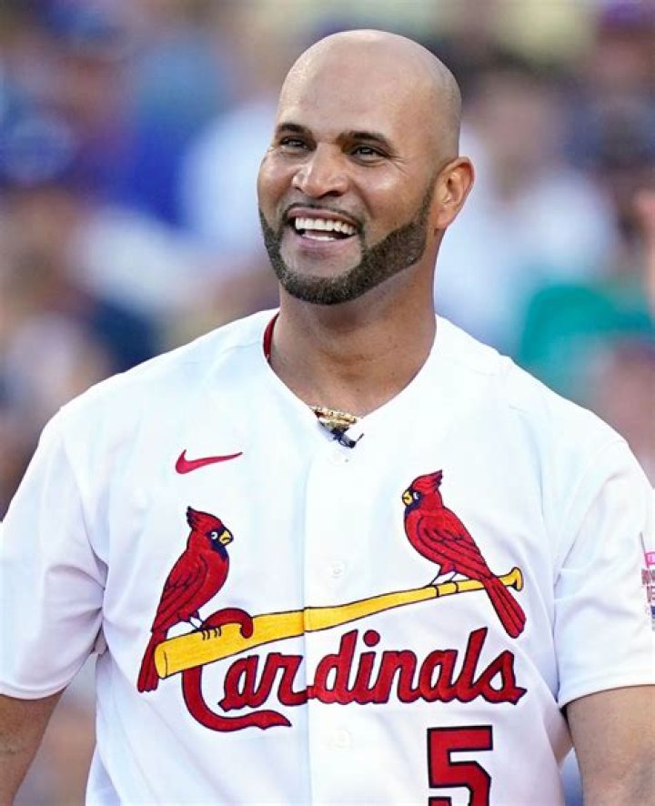 Albert Pujols Biography - Facts, Childhood, Family Life & Achievements