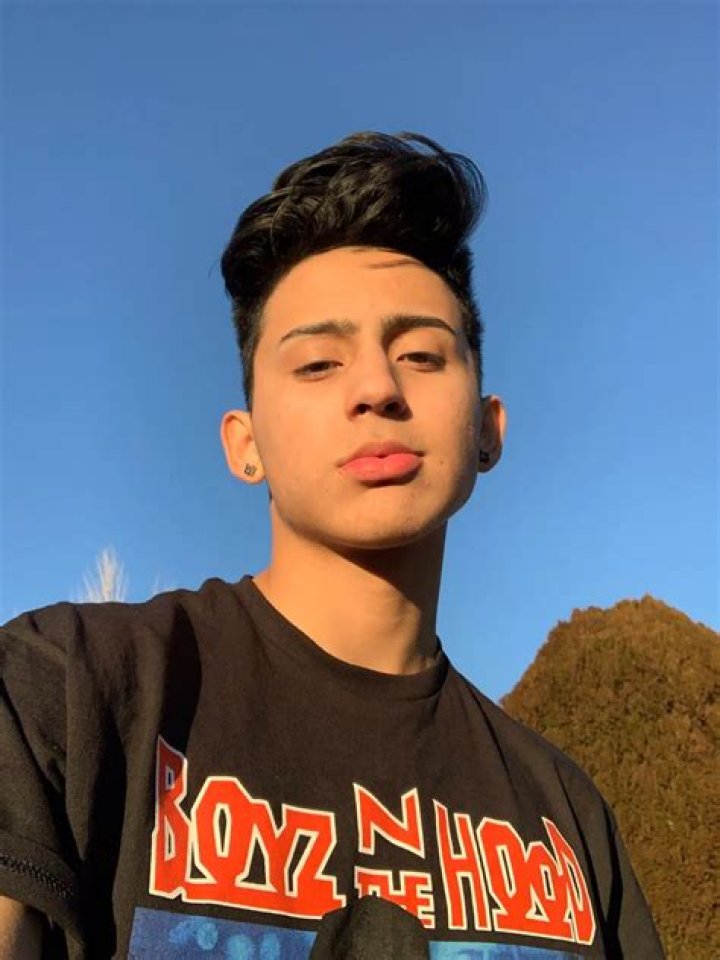 Alex Guzman - Bio, Facts, Family Life of TikTok Star