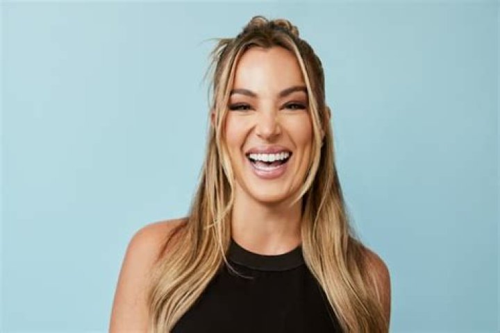 Realtor Alex Hall Wiki, Age, Net Worth, Kids, Ex-Husband, Boyfriend and More