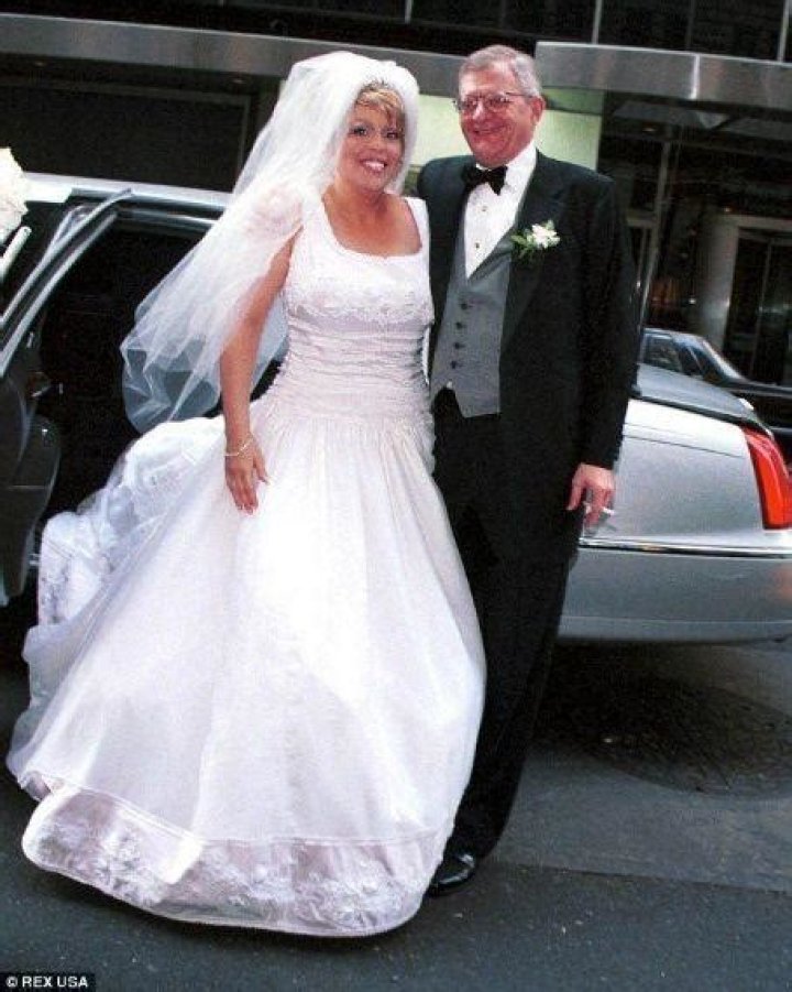 Alexandra Marie Llewellyn Biography - Facts, Childhood, Family Life & Achievements