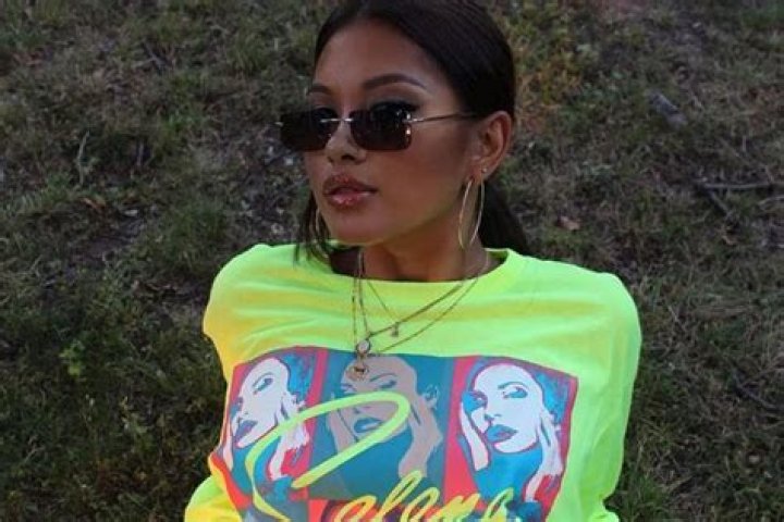 Ammika Harris Shows Off Her Love For Emerald