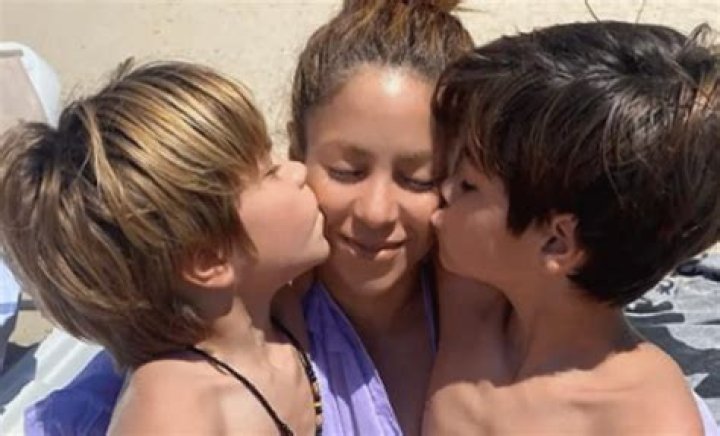 Anger Has Been Expressed After Reports That Shakira Cut In Front Of A Huge Line While Carrying Her Children