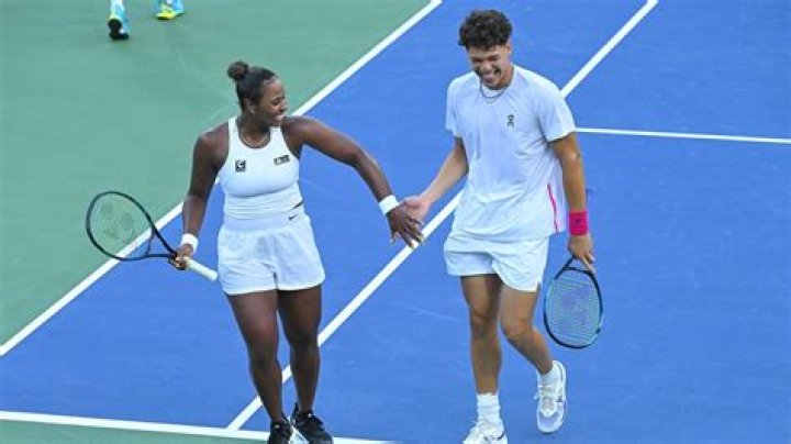 Are Reilly Opelka and Venus Williams dating?