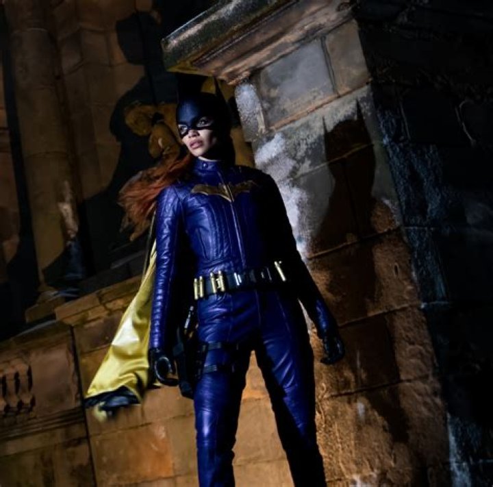 ‘Batgirl’ star reveals first look at Barbara Gordon in costume