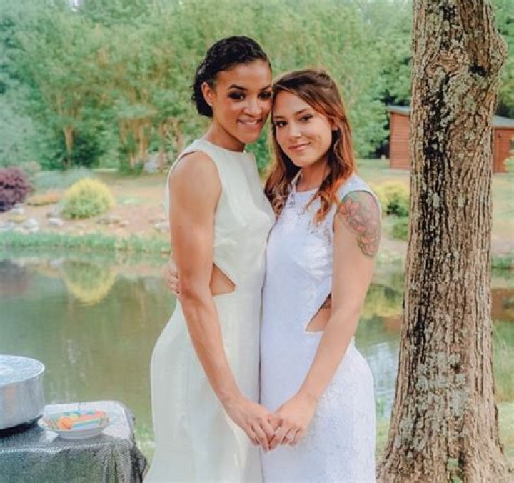 Bre-Z husband: Is Bre-Z married?