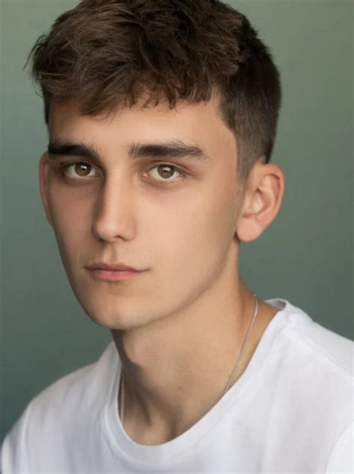 Cameron Chapman Archives - Celebrities: Wiki, Age, Height, Net Worth, Relationship