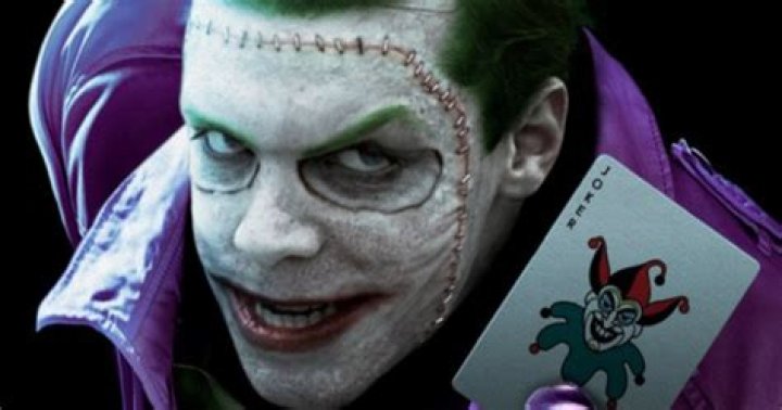 Cameron Monaghan Shares Another Photo Of Gotham’s Final Joker