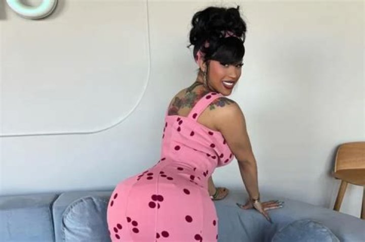 Cardi B Spotted At NY Medical Facility As Post Plastic Surgery Complications Continue — View The Photo