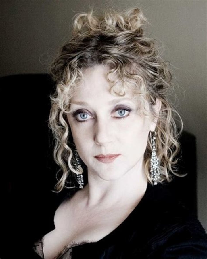Carol Kane Biography - Facts, Childhood, Family Life & Achievements