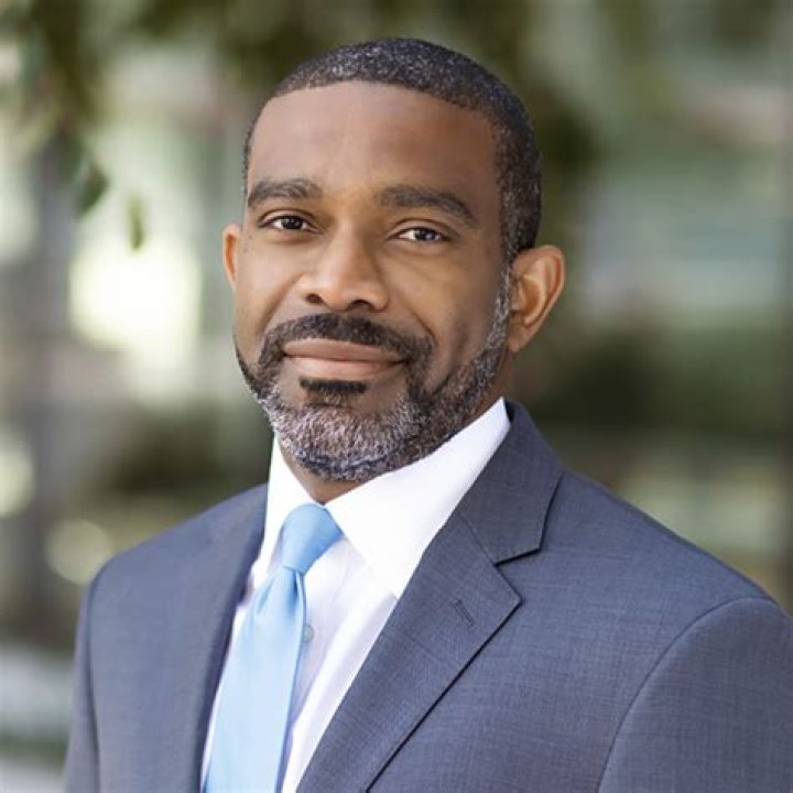 Dr. Charles Knight Jr., MD – Pensacola, FL