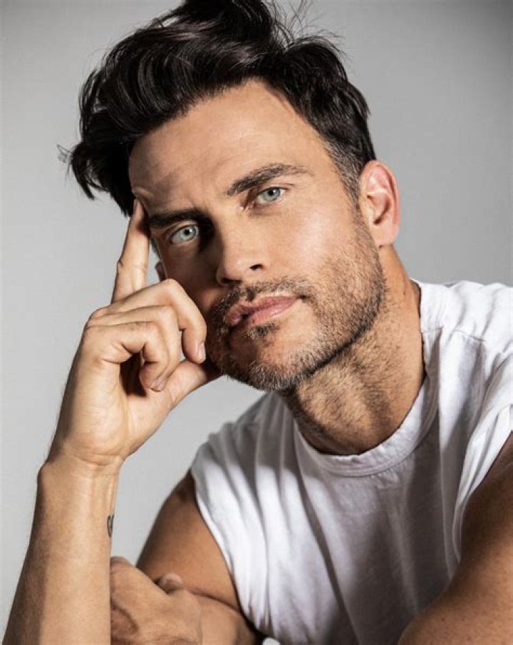 Cheyenne Jackson Biography - Facts, Childhood, Family Life & Achievements