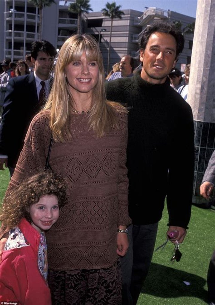 Chloe Rose Lattanzi parents: Olivia Newton-John, Matt Lattanzi