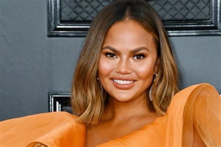 Chrissy Teigen Was Up And Ready For The Festivities At 6 A.M. – See Her Posts