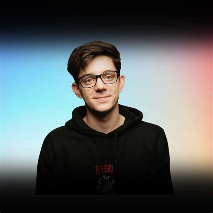 Ethan Nestor Biography - Facts, Childhood, Family Life & Achievements