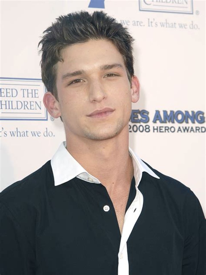 Daren Kagasoff - Bio, Facts, Family Life of Actor