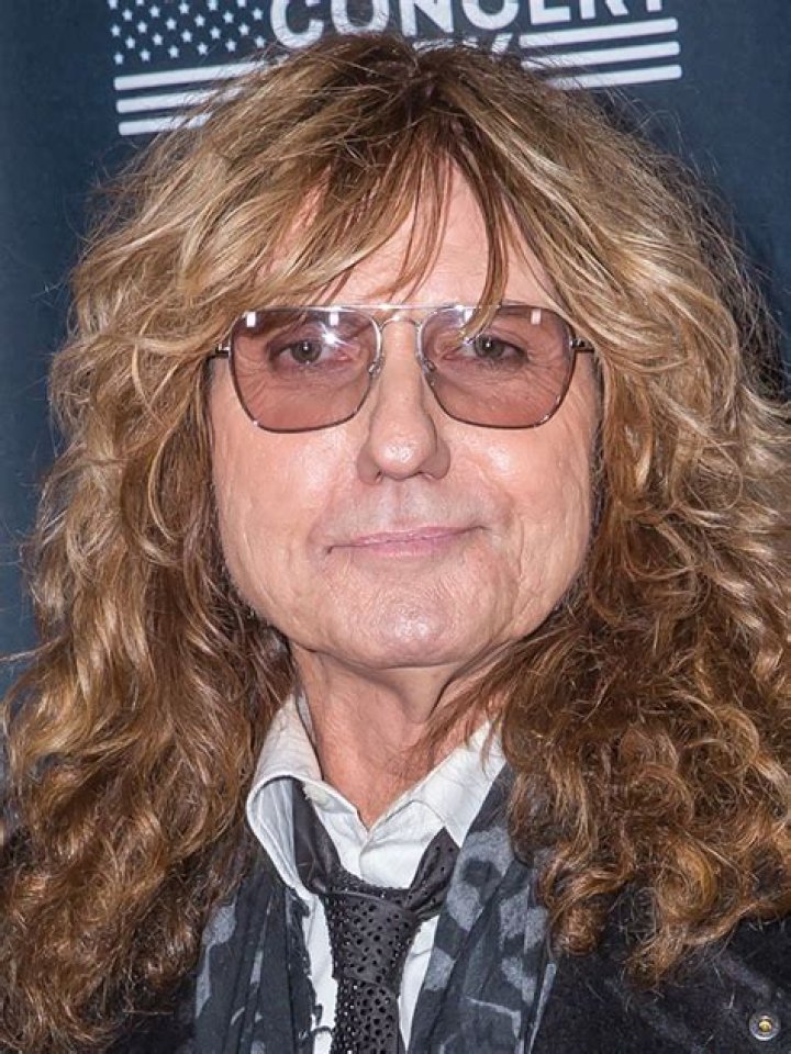 David Coverdale Biography - Facts, Childhood, Family Life & Achievements