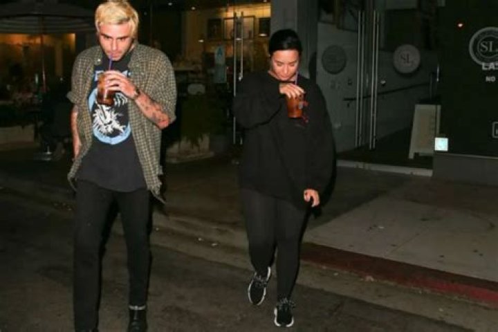 Demi Lovato Reportedly Choosing New Bad Boy BF Over Her Concerned Family