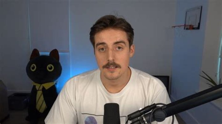 DenisDailyYT Biography - Facts, Childhood, Family Life & Achievements