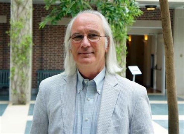 Dennis Carroll – Bio, Facts, Family Life, Career