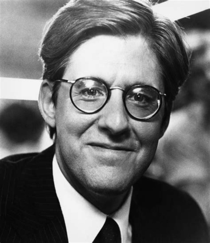 Edward Herrmann Biography - Facts, Childhood, Family Life & Achievements
