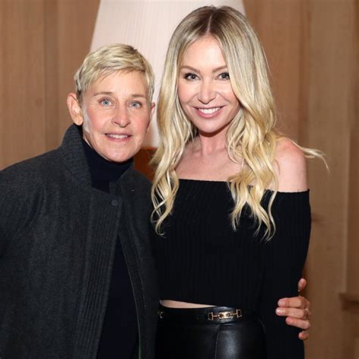 Ellen DeGeneres Channels Wife Portia With New Hairstyle!