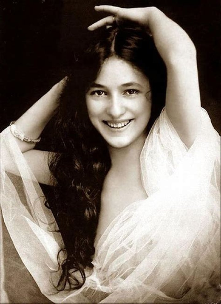 Evelyn Nesbit Biography - Facts, Childhood, Family Life & Achievements of Actress