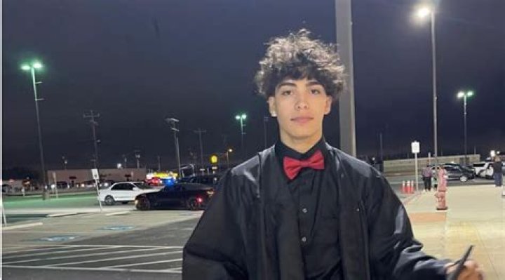 Gabenotbabe (Gabriel Salazar) – All About Budding TikTok Star