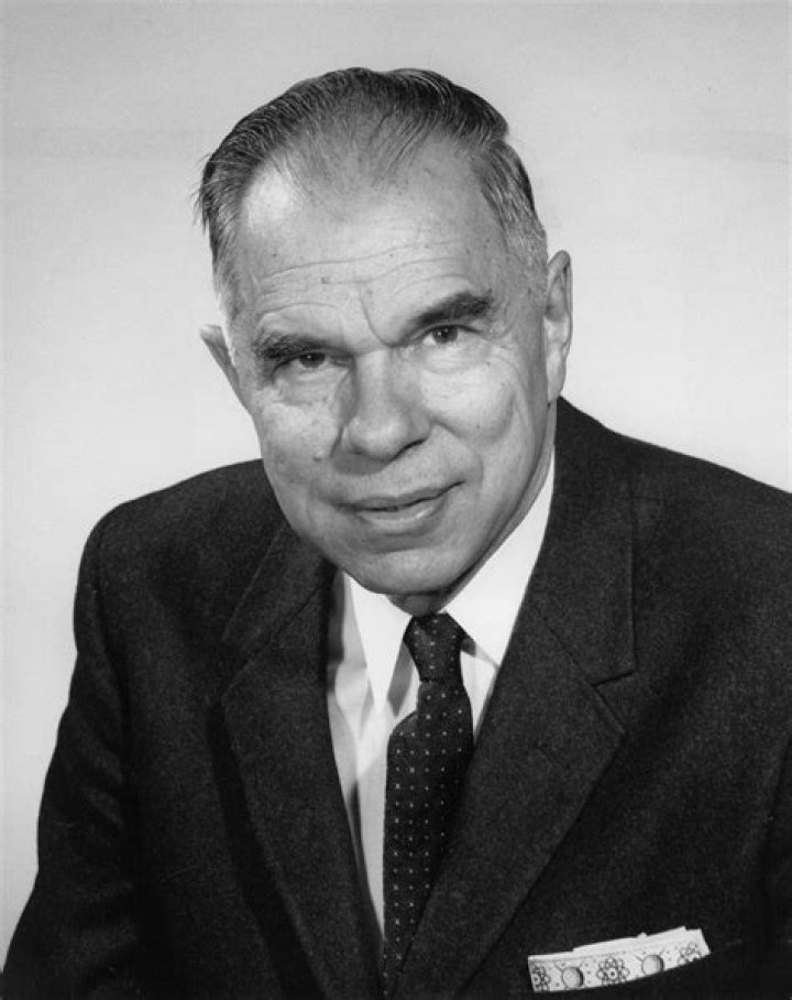 Glenn T. Seaborg Biography - Childhood, Life Achievements & Timeline