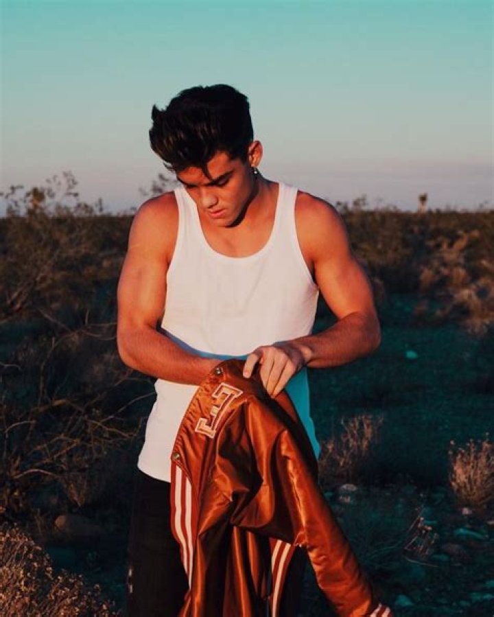 Grayson Bailey Dolan – Bio, Facts & Family Life of Vlogger & YouTuber