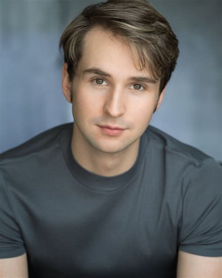 Grayson Maxwell Gurnsey Wiki, Girlfriend, Age, Height & Biography