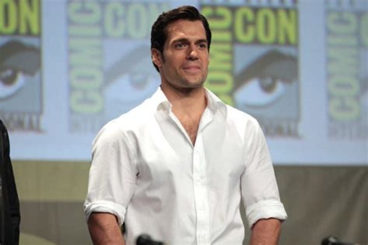 Henry Cavill height and weight