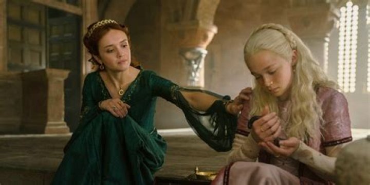 Here’s why fans think Alicent and Rhaenyra in ‘House of the Dragon’ are a lesbian couple