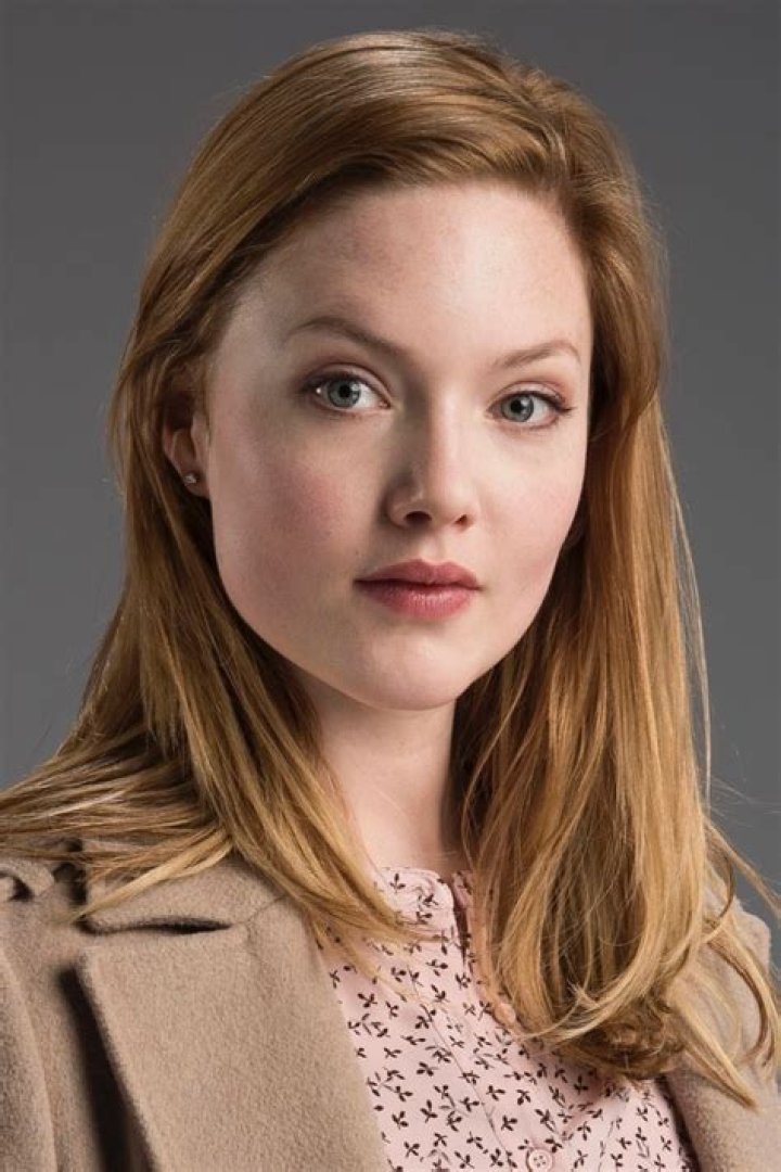 Holliday Grainger body measurements Height Weight Bra Size vital Stats Bio