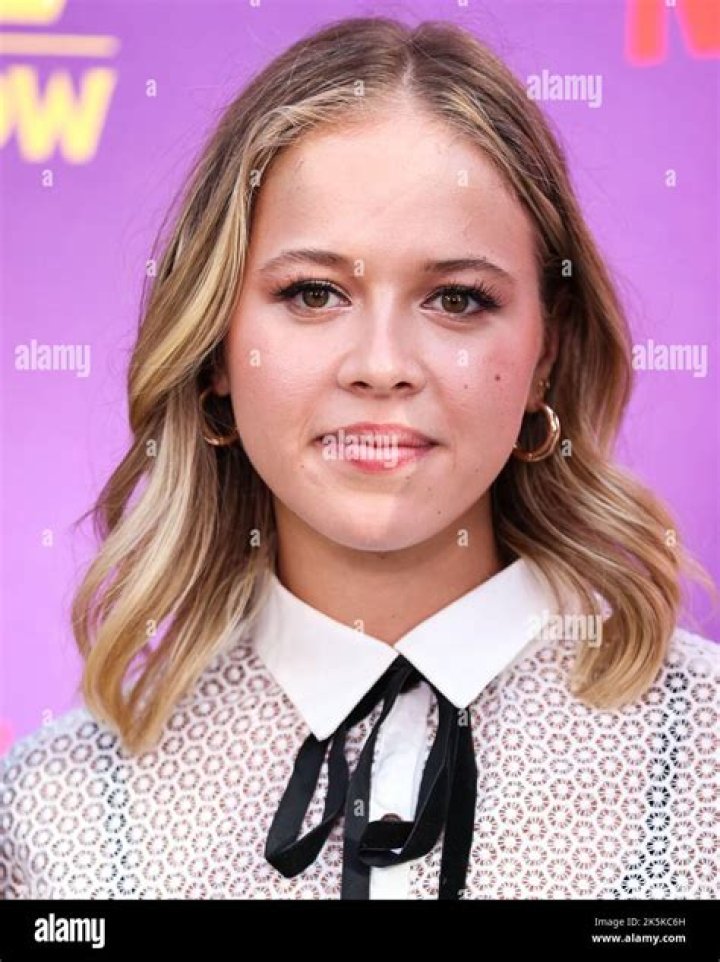 Holly J. Barrett family, husband, children, parents, siblings