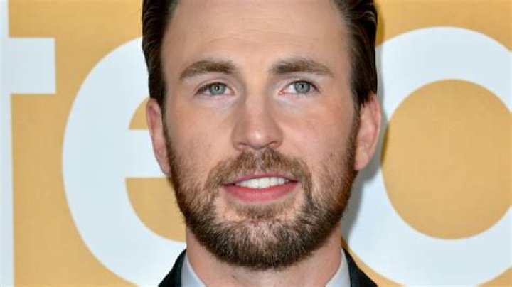 
How Much Money Does Chris Evans (actor) Make? Latest Income Salary
