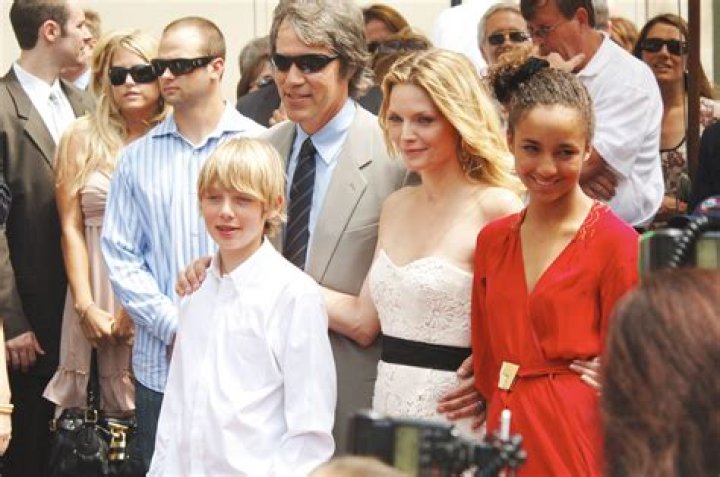 
How Much Money Does Michelle Pfeiffer Make? Latest Income Salary
