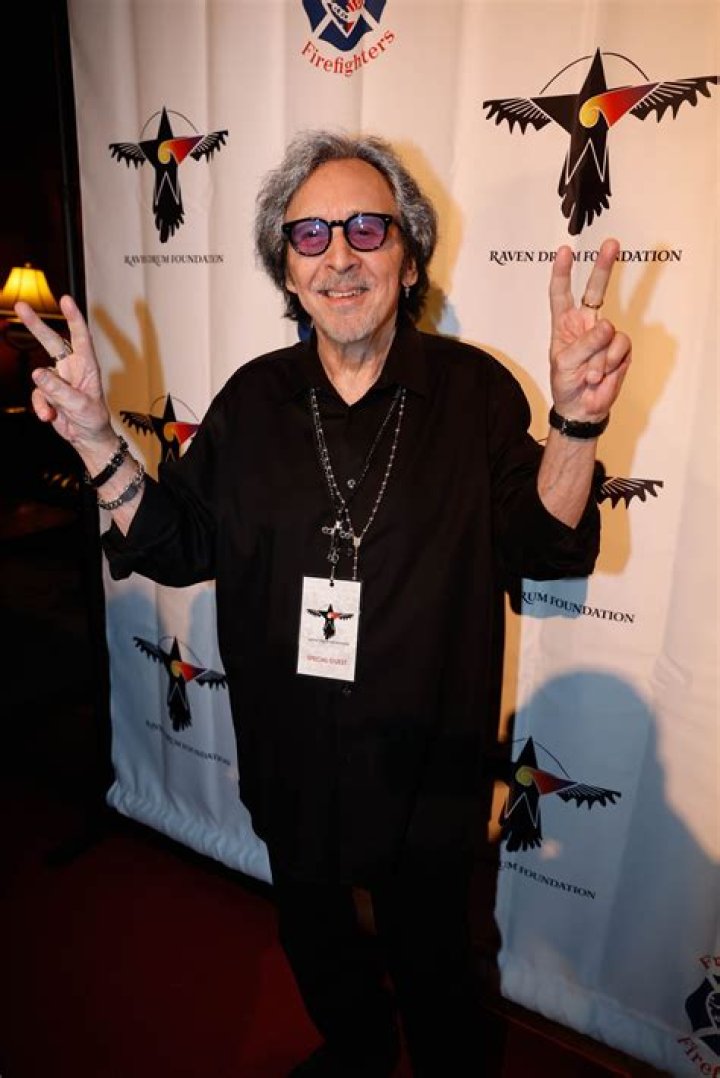 How Much Money Does Peter Criss Make? Latest Peter Criss Net Worth Income Salary