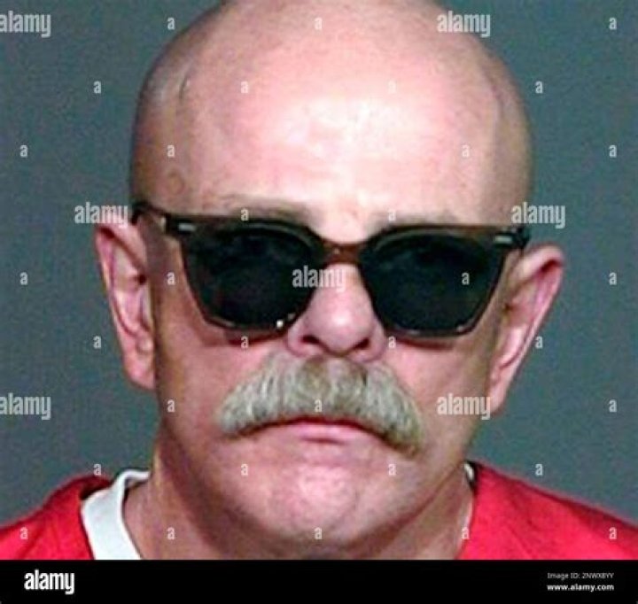 Is Alley Mills still alive?