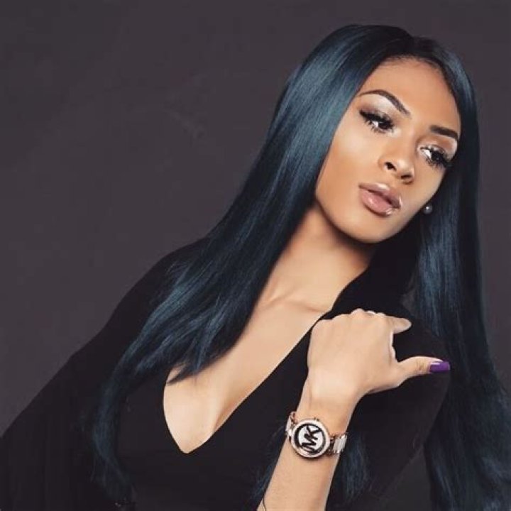 Itsbambii Biography - Facts, Childhood, Family Life & Achievements