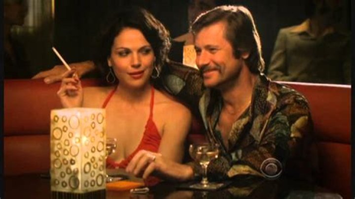 Janina Elk: Husband, net worth, tattoos, smoking & body measurements