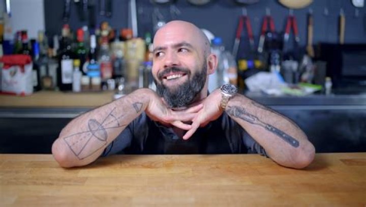 Jay Critch: Girlfriend, net worth, tattoos, smoking & body facts