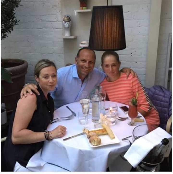 Jelena Ostapenko parents: Jelena Jakovleva, Jevgenijs Ostapenko