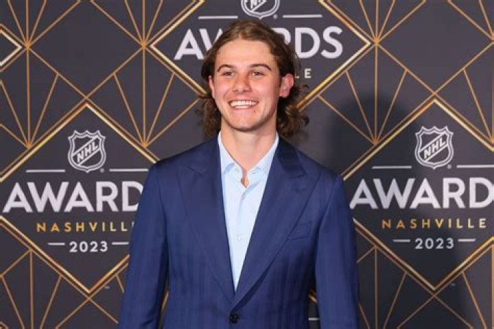 Jerry Hughes age, height, ethnicity, family, college, 40 time, draft, trade, net worth, Instagram