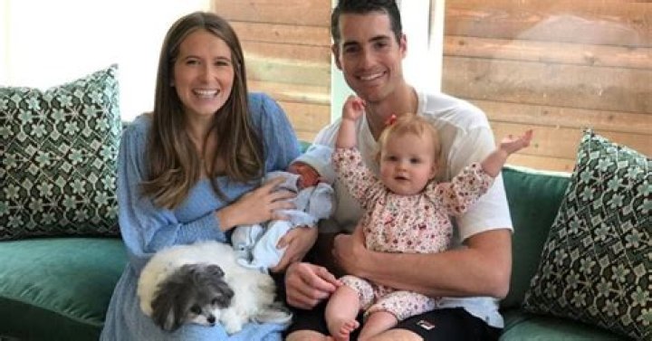 Hunter Grace Isner, John Hobbs Isner
