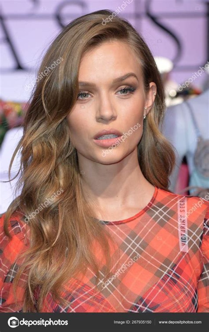Josephine Skriver Biography - Facts, Childhood, Family Life & Achievements