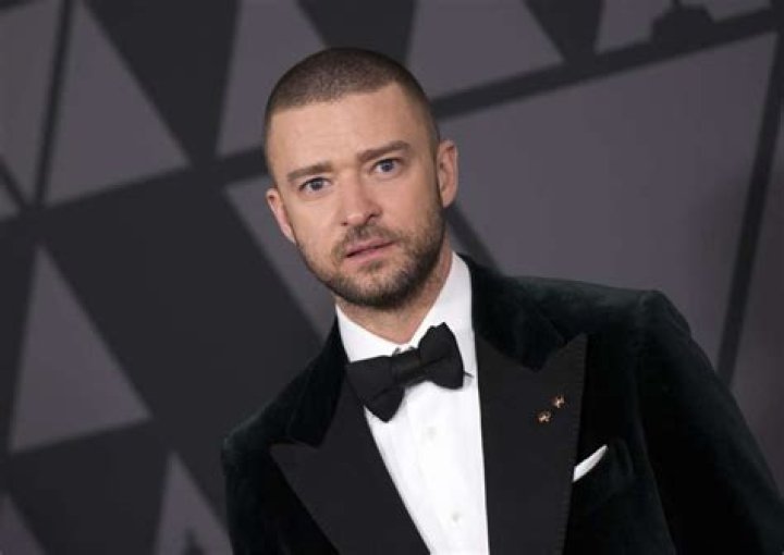 Justin Timberlake Leaves Flirtatious Comment On Jessica Biel’s IG Following Rumored Infidelity
