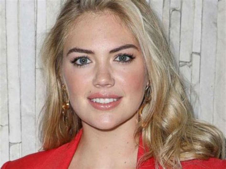 Kate Upton Shares Cute Photo Of Daughter Genevieve Cheering On Dad Justin Verlander
