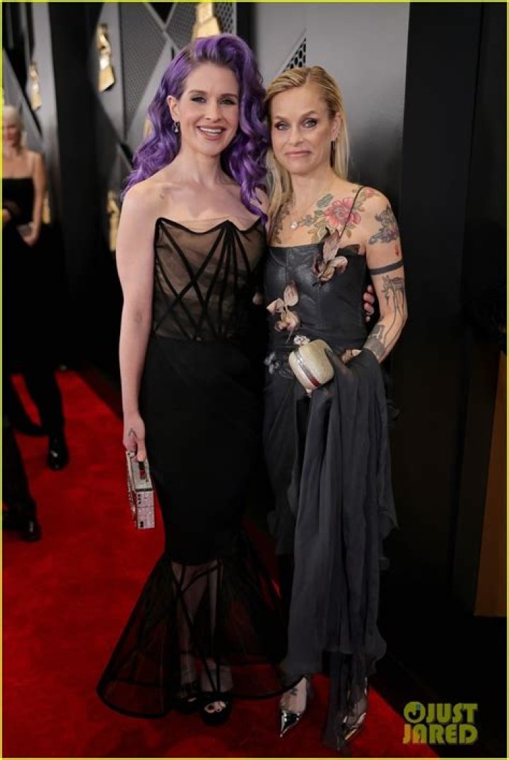 Kelly Osbourne Bra Size, Age, Weight, Height, Measurements