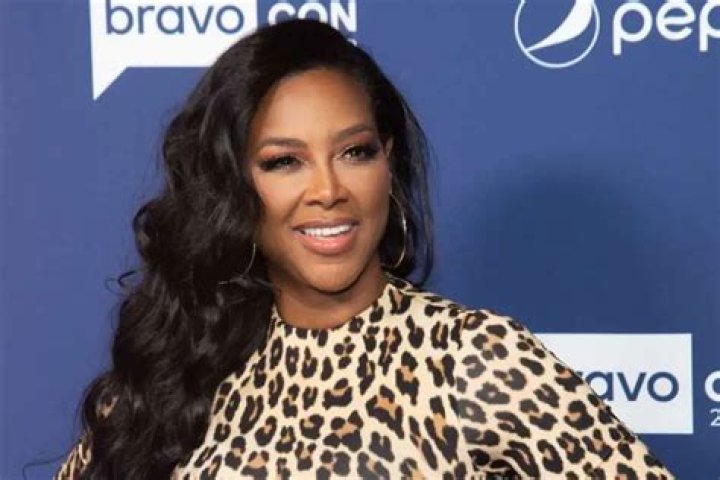Kenya Moore Mesmerizes Fans With This Gorgeous Photo Of Herself – Check It Out Here