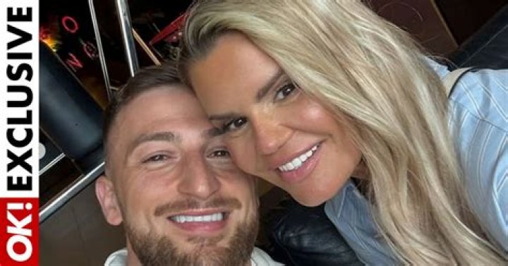 Kerry Katona says boyfriend was offered crack on flight from Dublin